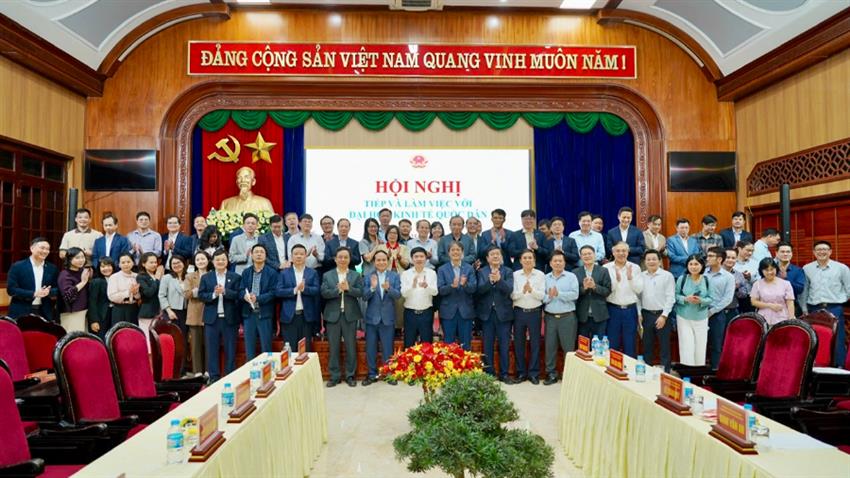 Đại học Kinh tế Quốc dân làm việc với UBND tỉnh Hà Nam về cơ hội lựa chọn xây dựng Phân hiệu 2 tại Hà Nam