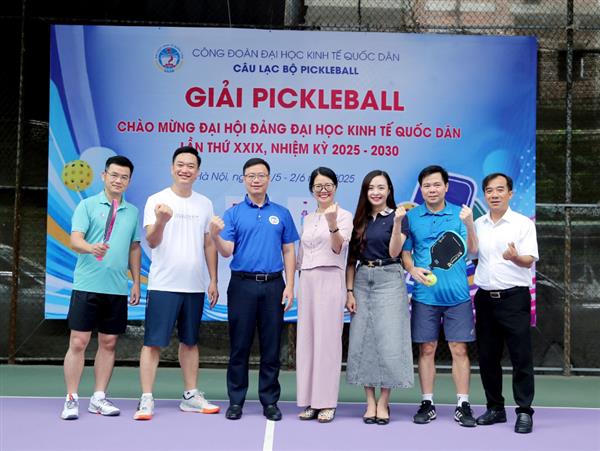 Sôi nổi các giải thể thao chào mừng Đại hội Đảng bộ Đại học Kinh tế Quốc dân lần thứ XXIX, nhiệm kỳ 2025-2030