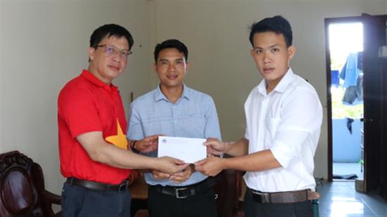 (ĐCSVN) – Cần có thêm những chính sách phù hợp với giáo viên đang công tác tại các vùng biển, đảo