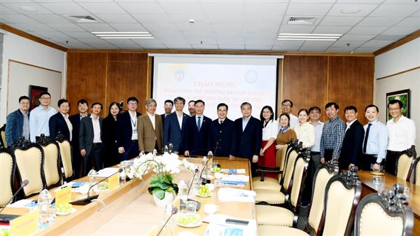 Đoàn công tác Đại học Y Dược TP. Hồ Chí Minh ra thăm và làm việc tại Trường Đại học Kinh tế Quốc dân