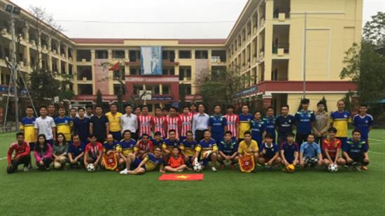 Giao lưu bóng đá giữa Cán bộ giảng viên với lưu học sinh nhân dịp tết cổ truyền của Lào và Campuchia
