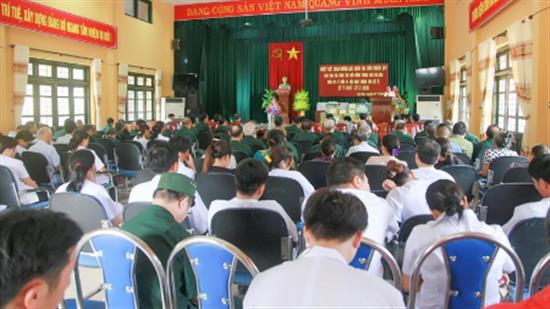 Đoàn công tác trường Đại học Kinh tế Quốc dân đã đến thăm và tặng quà Trung tâm Điều dưỡng thương binh Kim Bảng - Hà Nam.