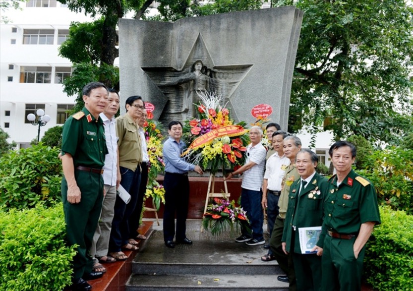 Gặp mặt truyền thống của cựu chiến binh – sinh viên Đại học Kinh tế Quốc dân gác bút nghiên lên đường chống Mỹ cứu nước tháng 9/1972 (Nguồn: Sưu tầm) 3