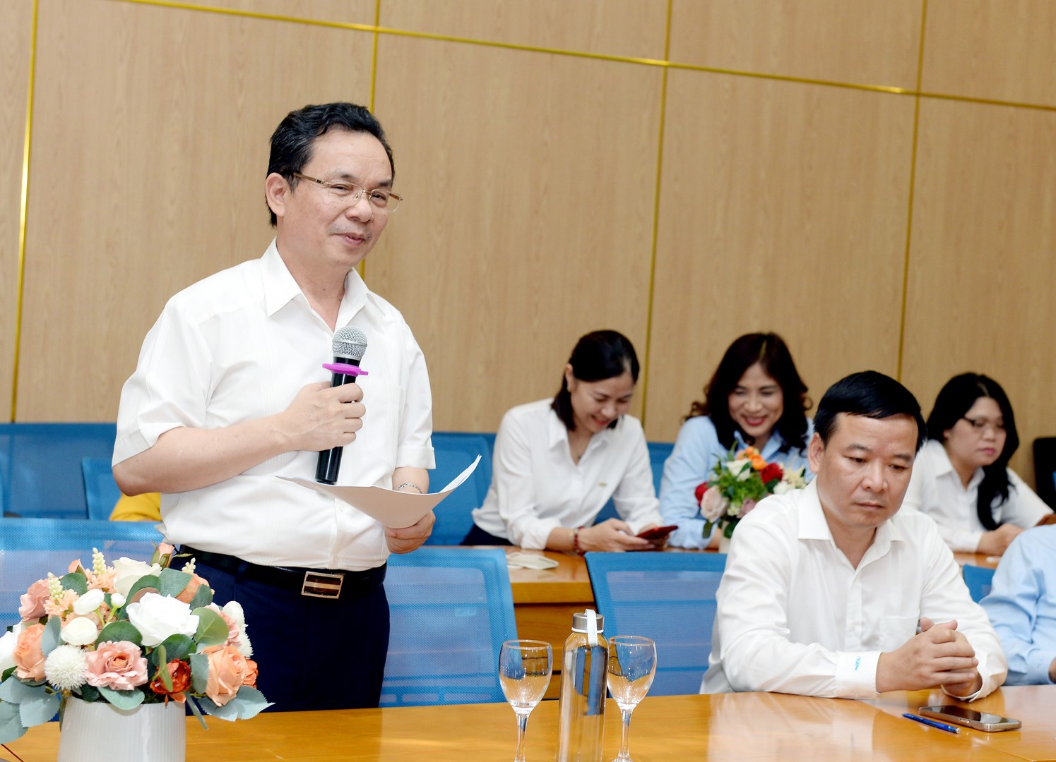 GS.TS Hoàng Văn Cường - Phó Hiệu trưởng, Tổ trưởng Tổ kiểm phiếu công bố kết quả kiểm phiếu