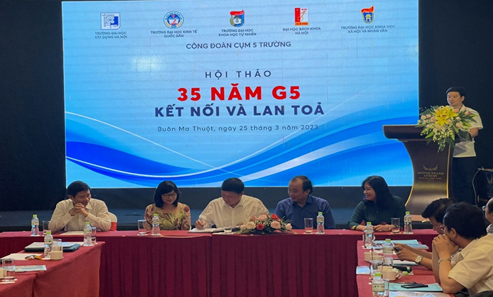 Các đại biểu tham dự Hội nghị