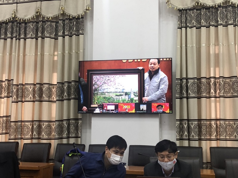 PGS.TS Bùi Huy Nhượng - Phó Hiệu trưởng Trường Đại học Kinh tế Quốc dân phát biểu tại buổi làm việc