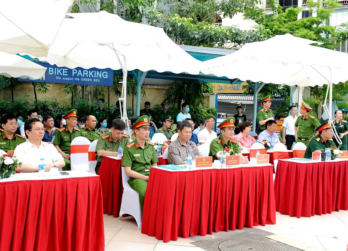 Quang cảnh chương trình