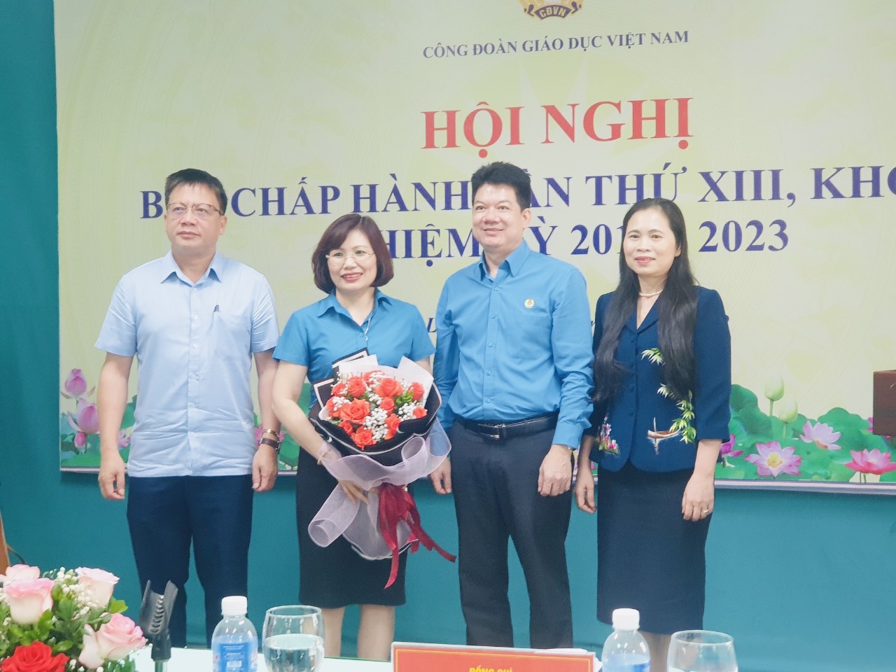 Toàn cảnh hội nghị 3