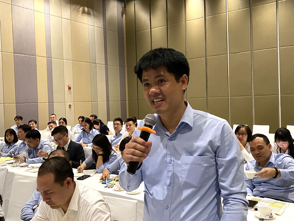 Các đại biểu tham dự Hội nghị phát biểu