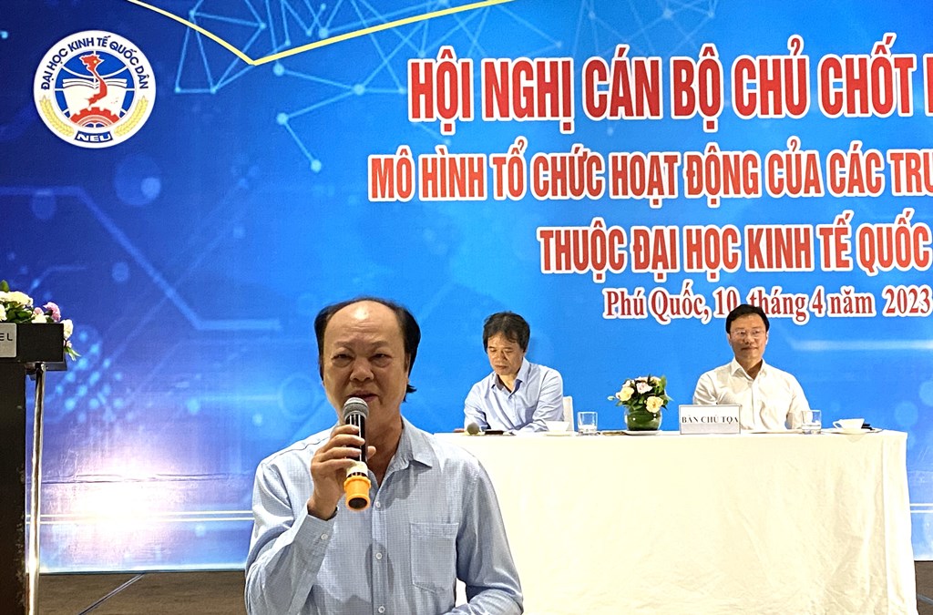 Các đại biểu tham dự Hội nghị phát biểu