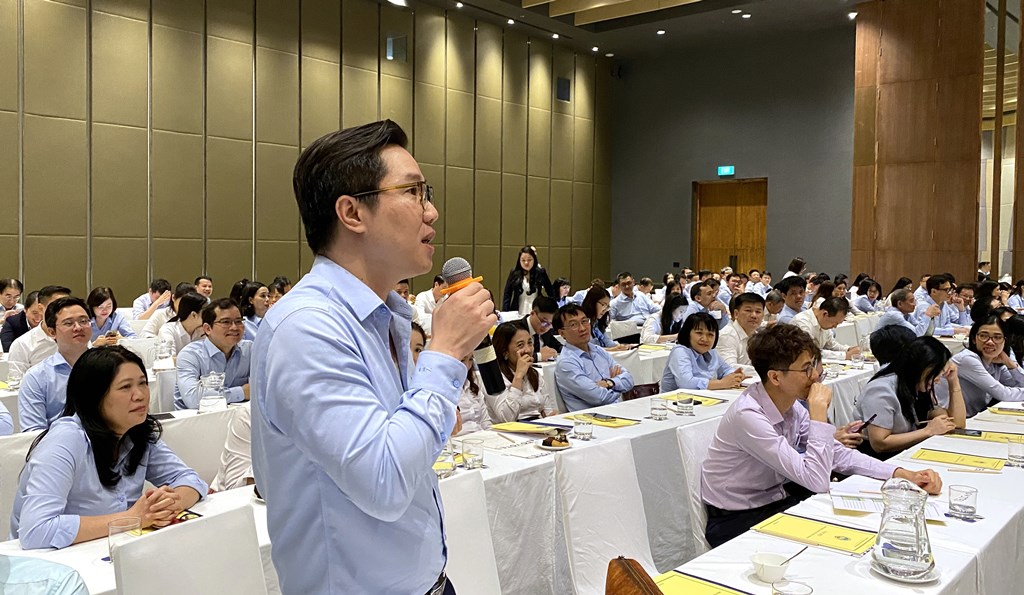 Các đại biểu tham dự Hội nghị phát biểu