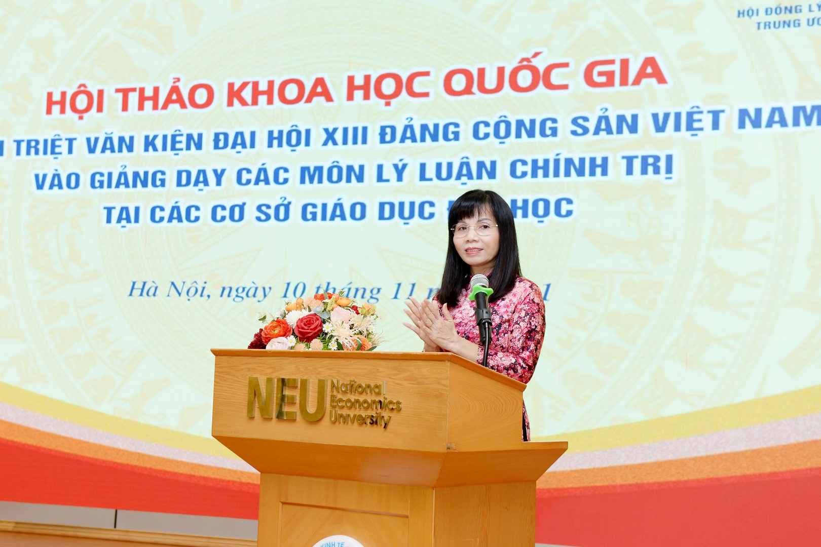GS.TS Trần Thị Vân Hoa – Phó Hiệu trưởng phát biểu khai mạc hội thảo