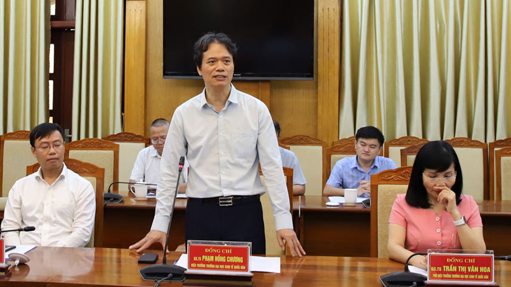 GS.TS Phạm Hồng Chương phát biểu tại lễ ký kết.