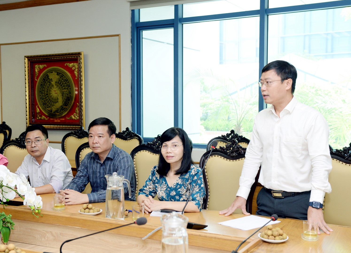 Các đại biểu chia sẻ, phát biểu tại buổi gặp mặt 1