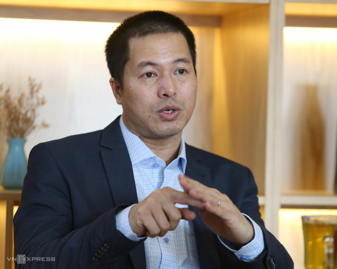 PGS.TS Giang Thanh Long có nhiều năm nghiên cứu về các vấn đề dân số, khía cạnh kinh tế của già hóa dân số, an sinh xã hội. Ảnh: Gia Chính