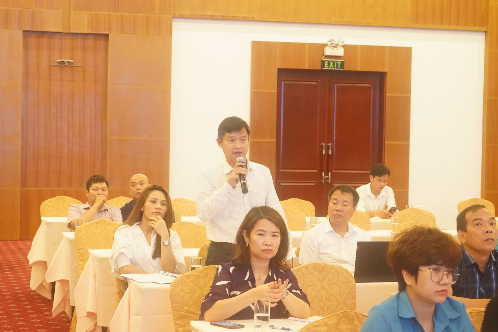 Các đại biểu phát biểu ý kiến tại Hội nghị 2