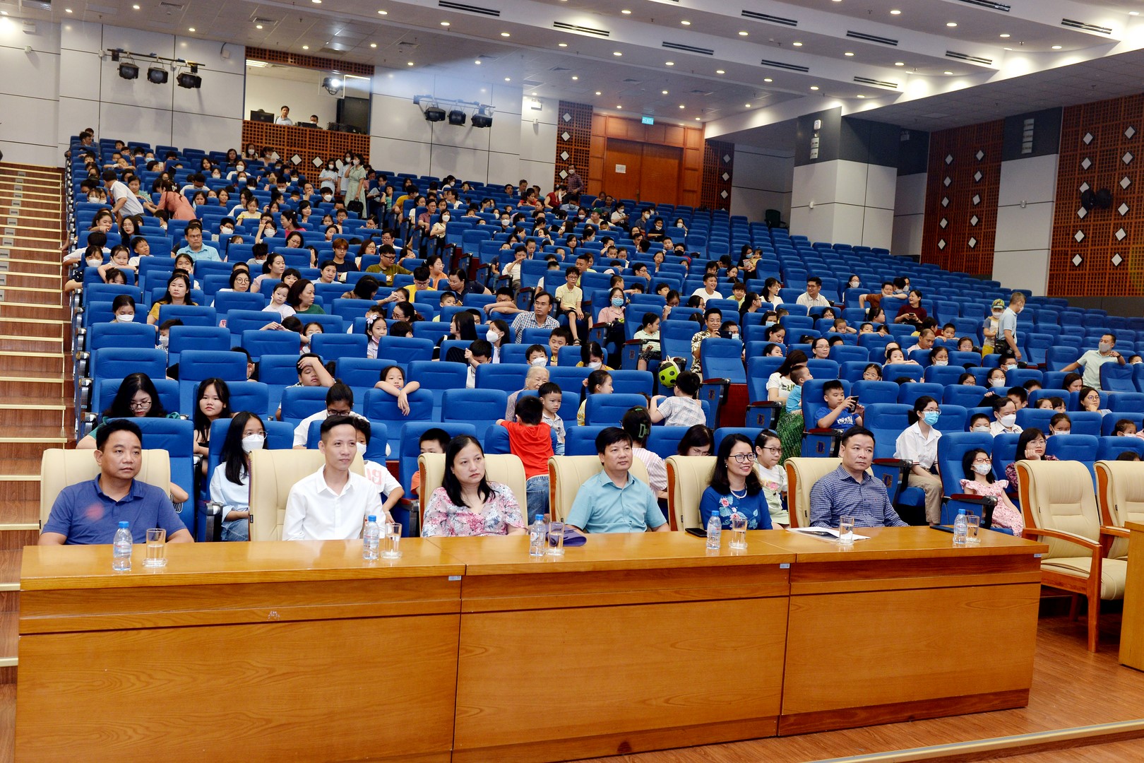 Quang cảnh chương trình