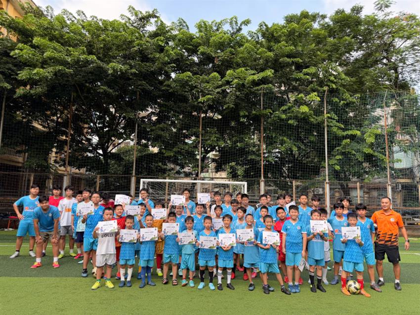 Tổng kết Lớp học hè Bóng đá Kids NEU - Một mùa hè đáng nhớ trên sân cỏ