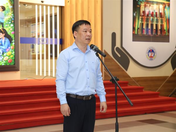 Lễ trao thưởng cho các cháu học sinh giỏi con cán bộ, viên chức năm học 2025-2026 và Sự kiện chào mừng Ngày hội Gia đình NEU Family Day