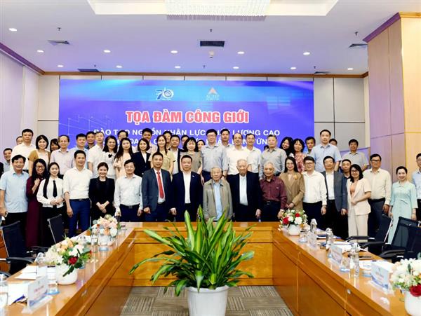 Tọa đàm công giới: Đào tạo nguồn nhân lực chất lượng cao kinh doanh chuỗi thực phẩm bền vững