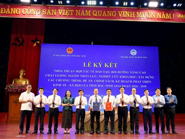 Đại học Kinh tế Quốc dân ký kết hợp tác với UBND tỉnh Bắc Ninh thúc đẩy nghiên cứu khoa học và đào tạo, nâng cao chất lượng nguồn nhân lực