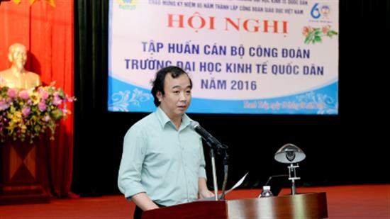 Hội nghị tập huấn cán bộ Công đoàn giữa nhiệm kỳ 2013-2018