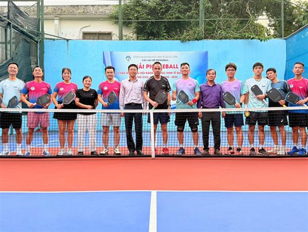 GIAO LƯU PICKLEBALL GIỮA ĐỘI DỰ TUYỂN PICKLEBALL CBGV NEU VÀ TEAM CÔNG TY CỔ PHẦN THỂ THAO KOJI