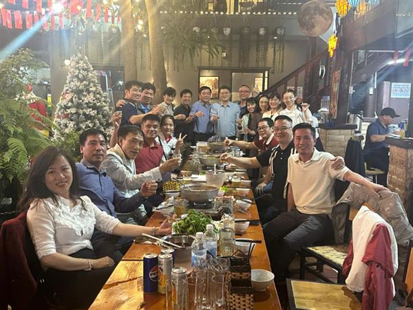 CÂU LẠC BỘ CẦU LÔNG NEU TỔNG KẾT HOẠT ĐỘNG NĂM 2025 VÀ GẮN KẾT HỘI VIÊN TRONG KHÔNG KHÍ SÔI NỔI