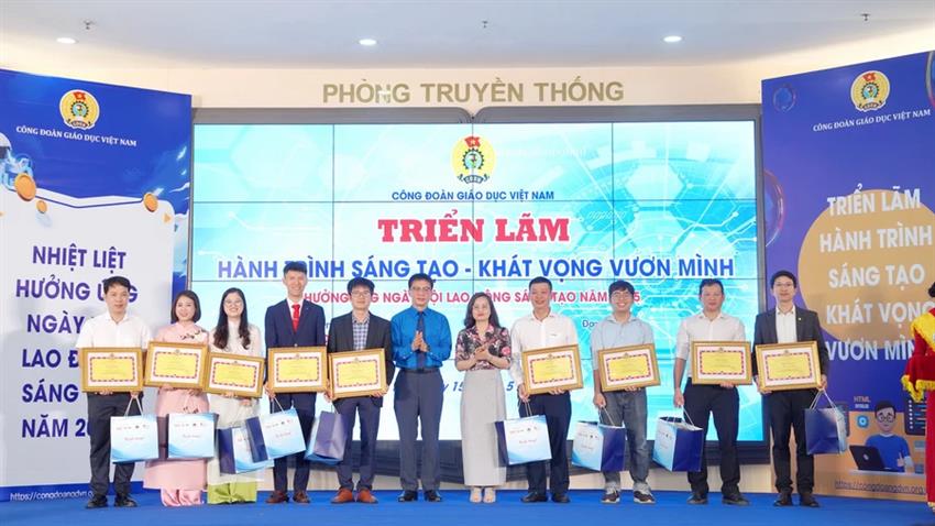 Khơi dậy khát vọng sáng tạo trong nhà giáo, người lao động