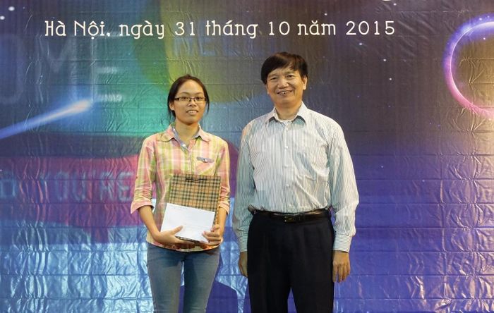 PGS TS Trương Đình Chiến là người thầy mẫu mực, luôn quan tâm đến sinh viên